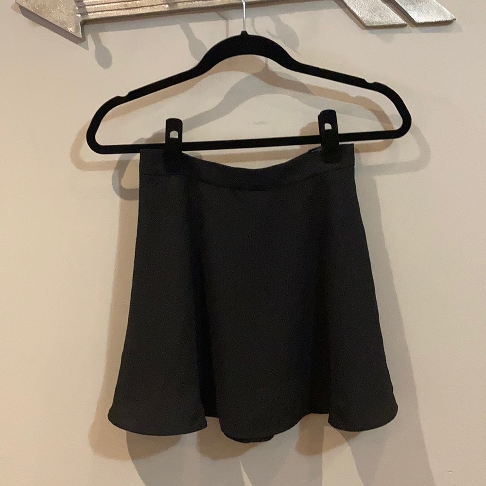 New with tags! Express flounce mini skirt!